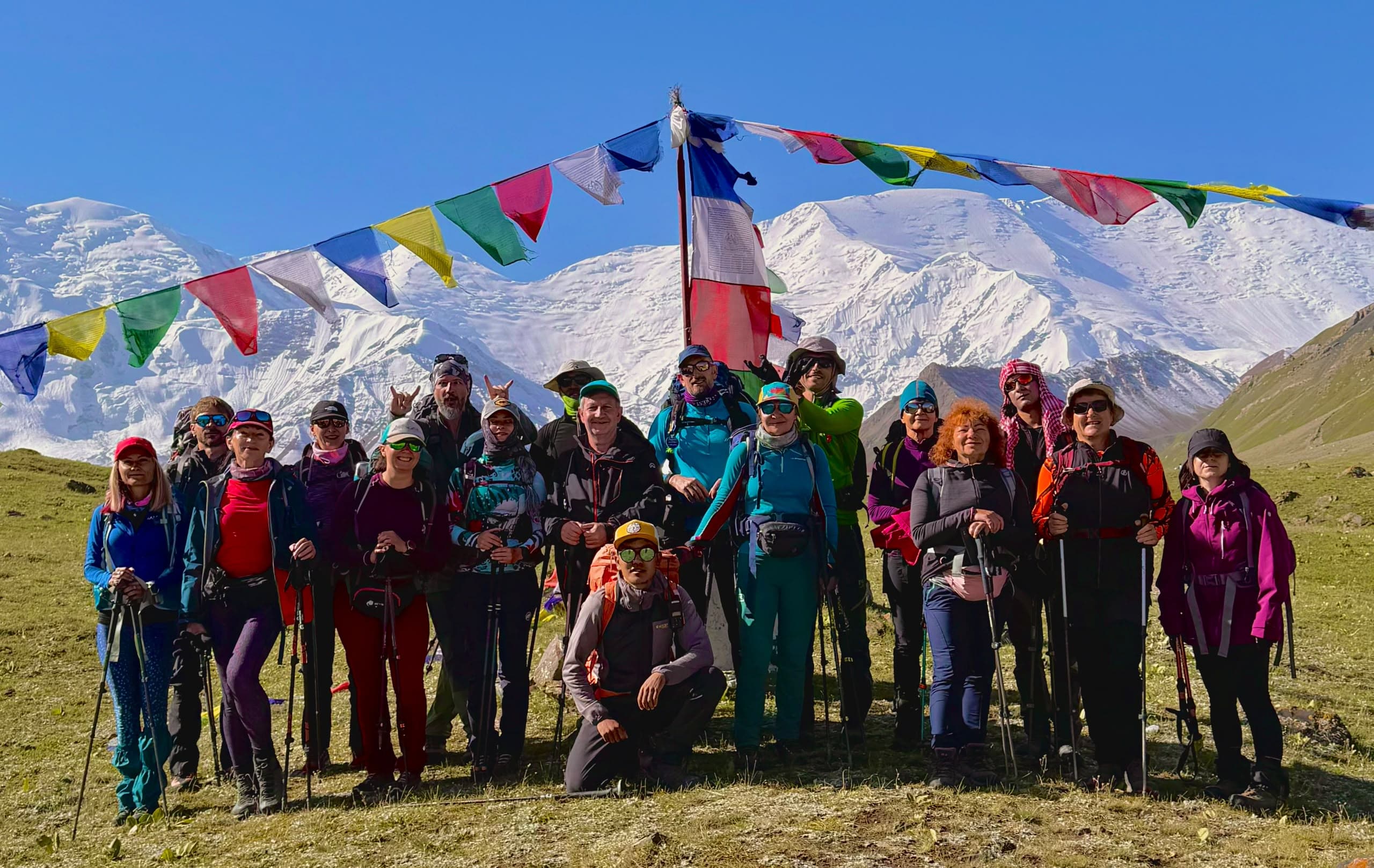 13 Sherpas Successfully Summit Lenin Peak
